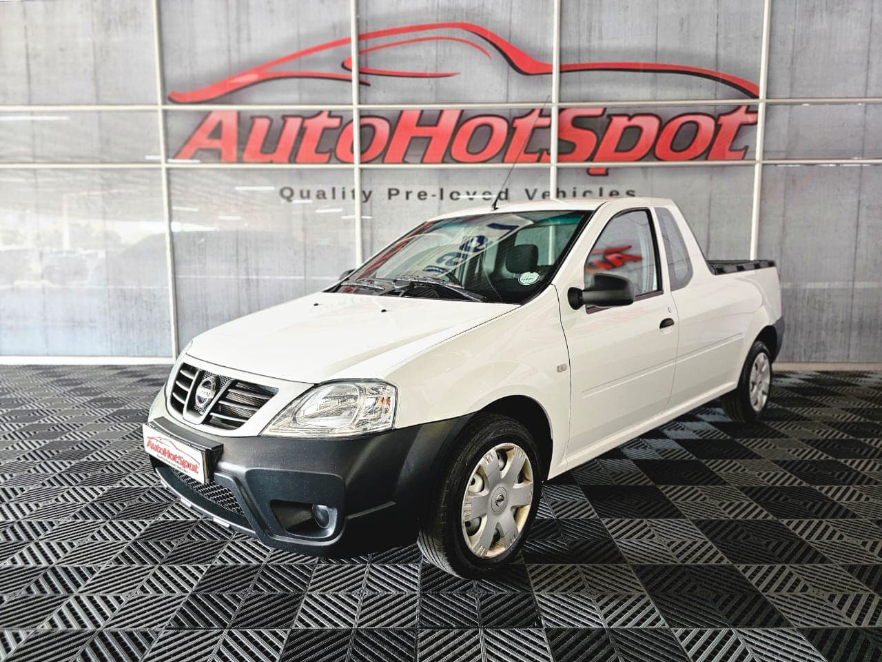2016 Nissan NP200 1.6i (aircon)
