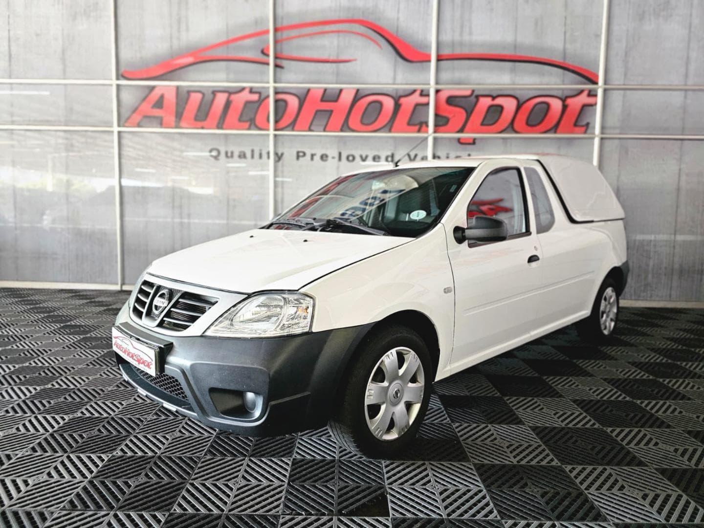 2024 Nissan NP200 1.6i (Aircon) Safety Pack