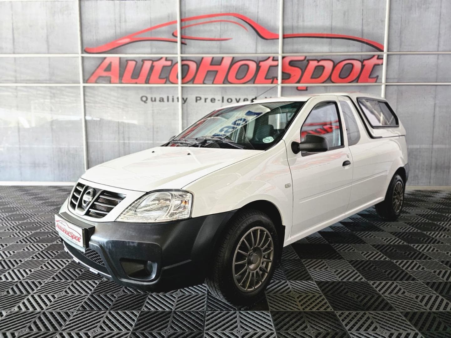 2022 Nissan NP200 1.6i (Aircon) Safety Pack