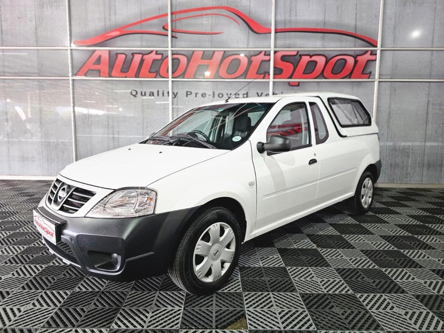 2022 Nissan NP200 1.6i (Aircon) Safety Pack