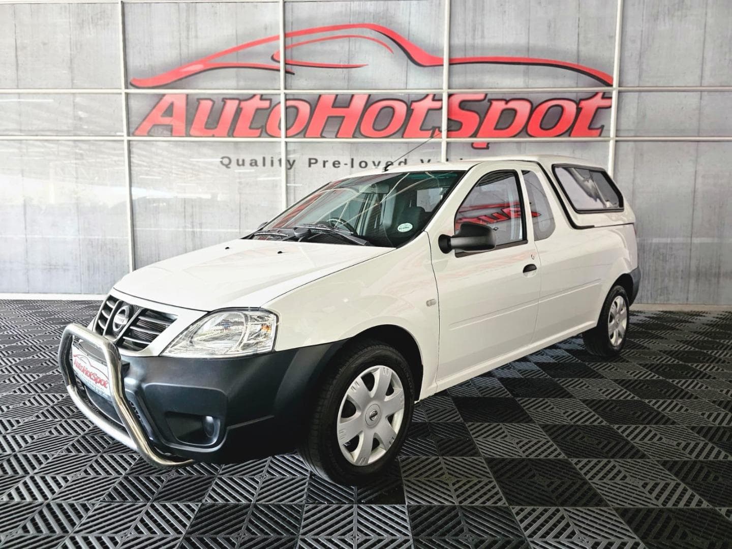 2022 Nissan NP200 1.6i (Aircon) Safety Pack