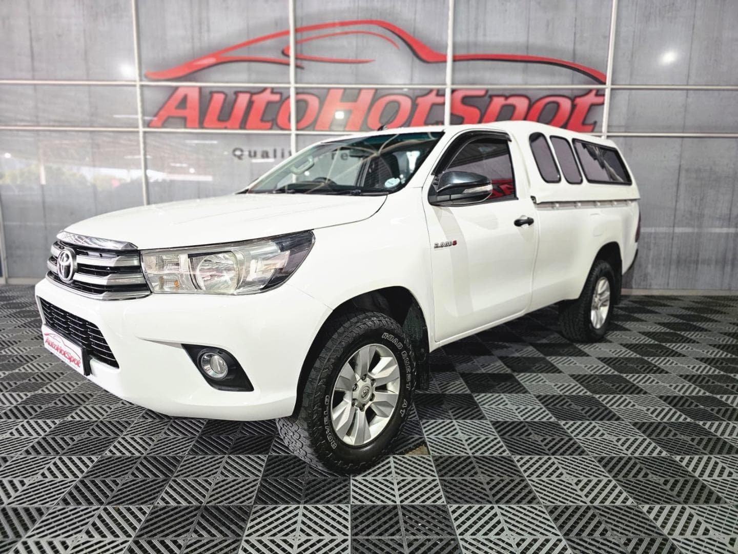 2017 Toyota Hilux 2.4GD-6 4x4 SRX
