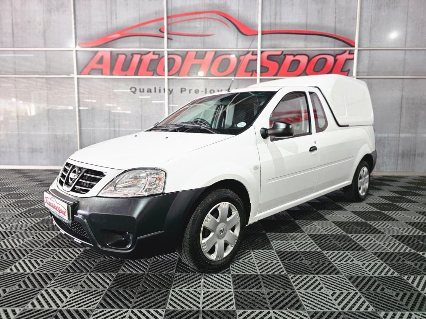 2022 Nissan NP200 1.6i (Aircon) Safety Pack