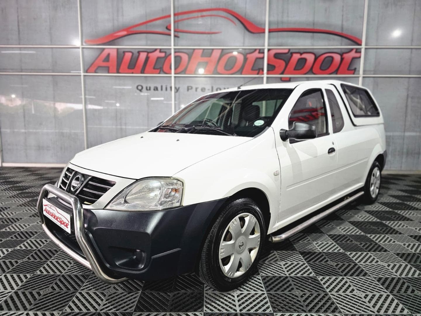 2015 Nissan NP200 1.6i (aircon)