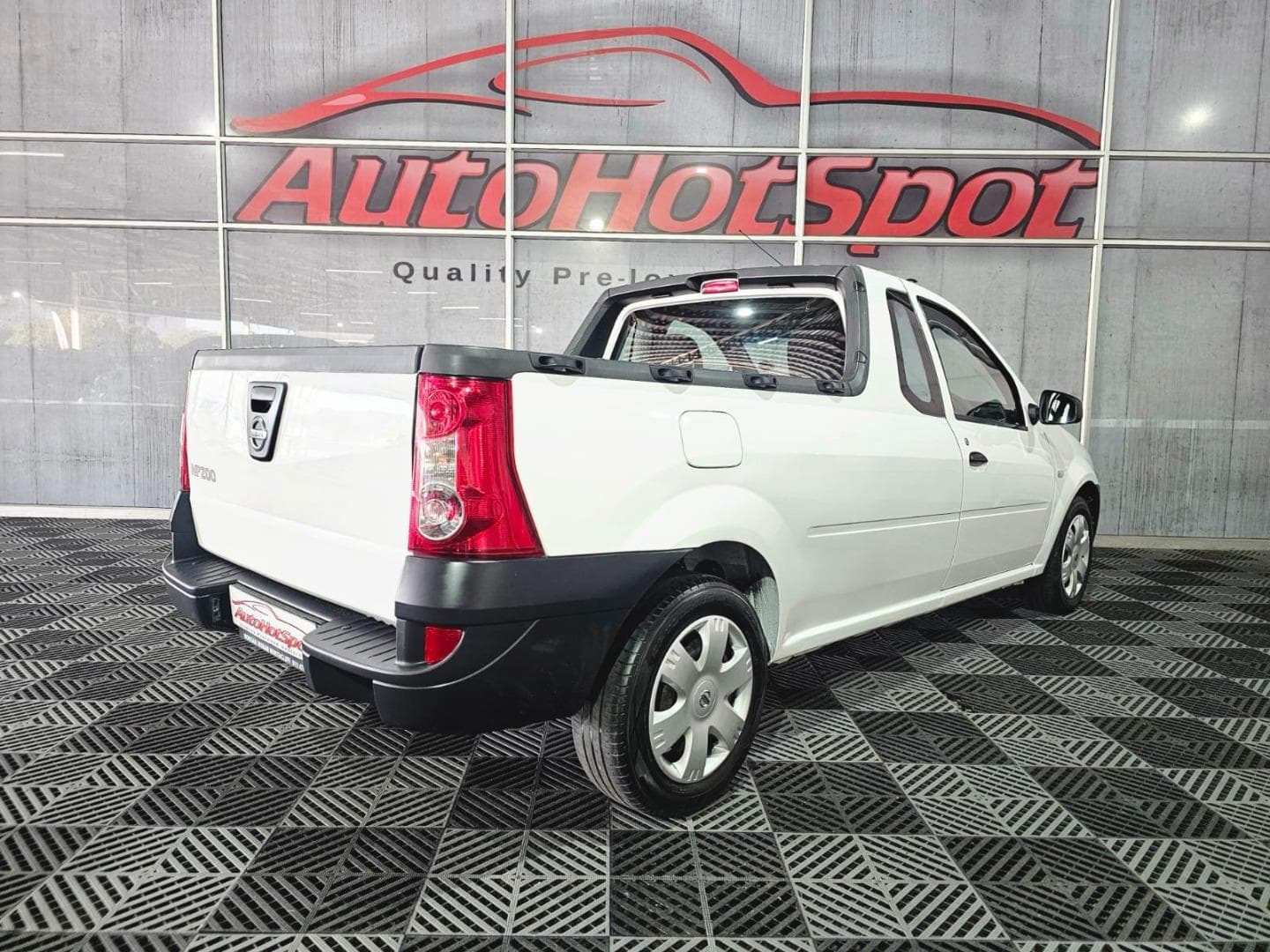 2022 Nissan NP200 1.6i (Aircon) Safety Pack – photo 3