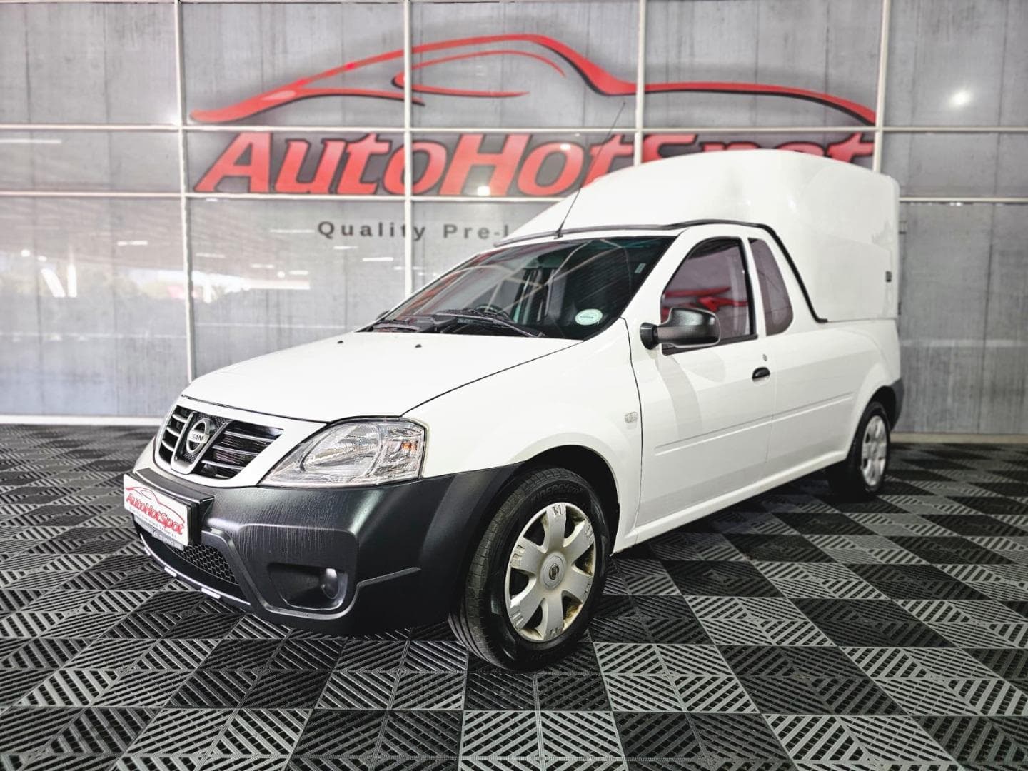 2023 Nissan NP200 1.6i (Aircon) Safety Pack