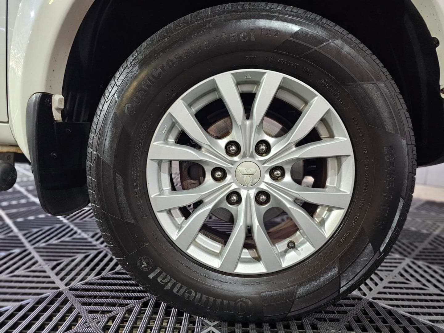 2016 Mitsubishi Pajero Sport 2.5DI-D Auto – photo 5