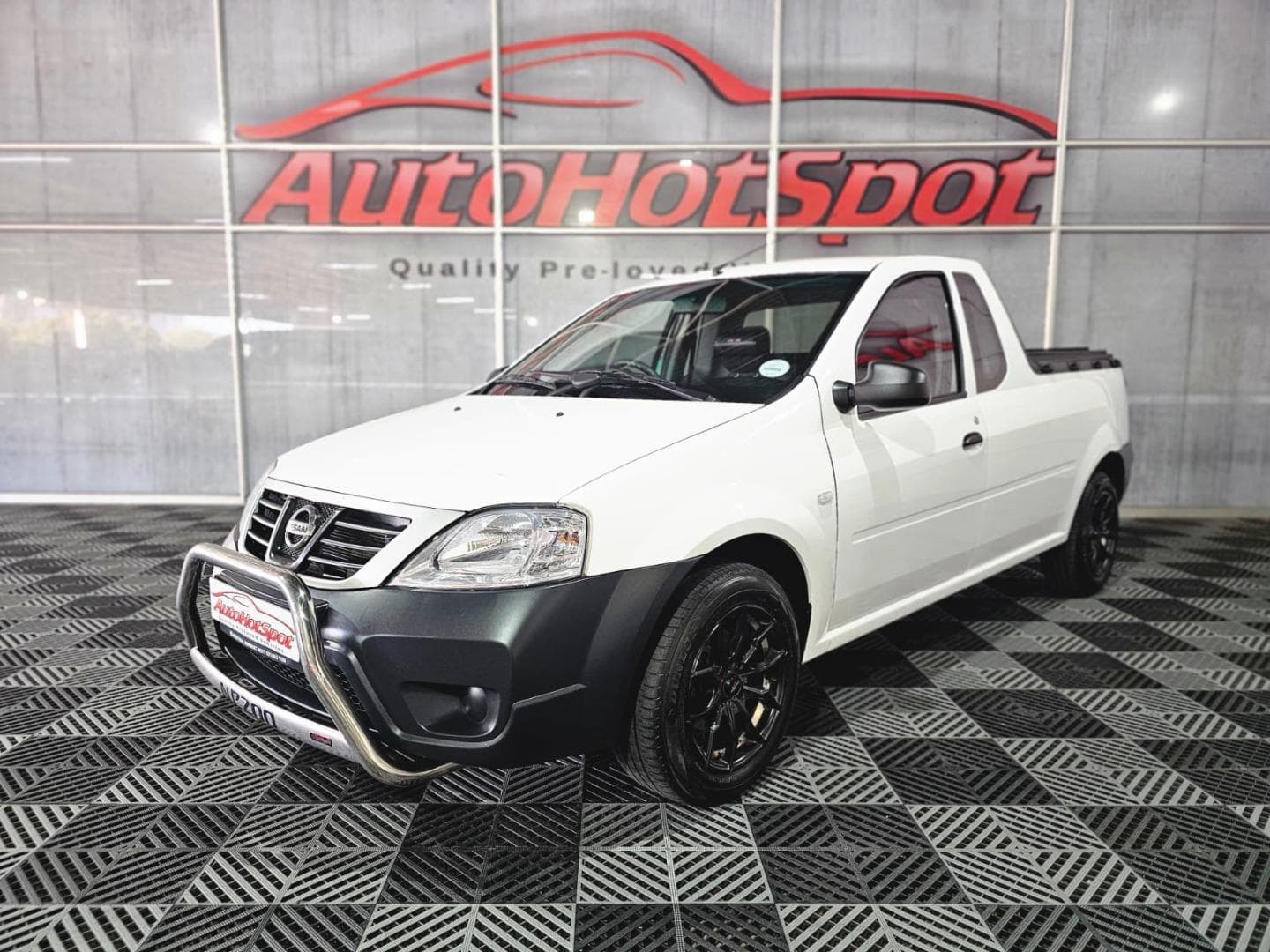 2023 Nissan NP200 1.6i (Aircon) Safety Pack