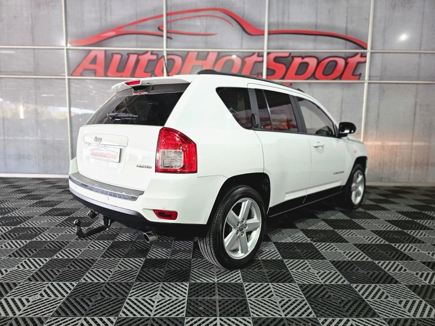 2012 Jeep Compass 2.0L Limited – photo 3