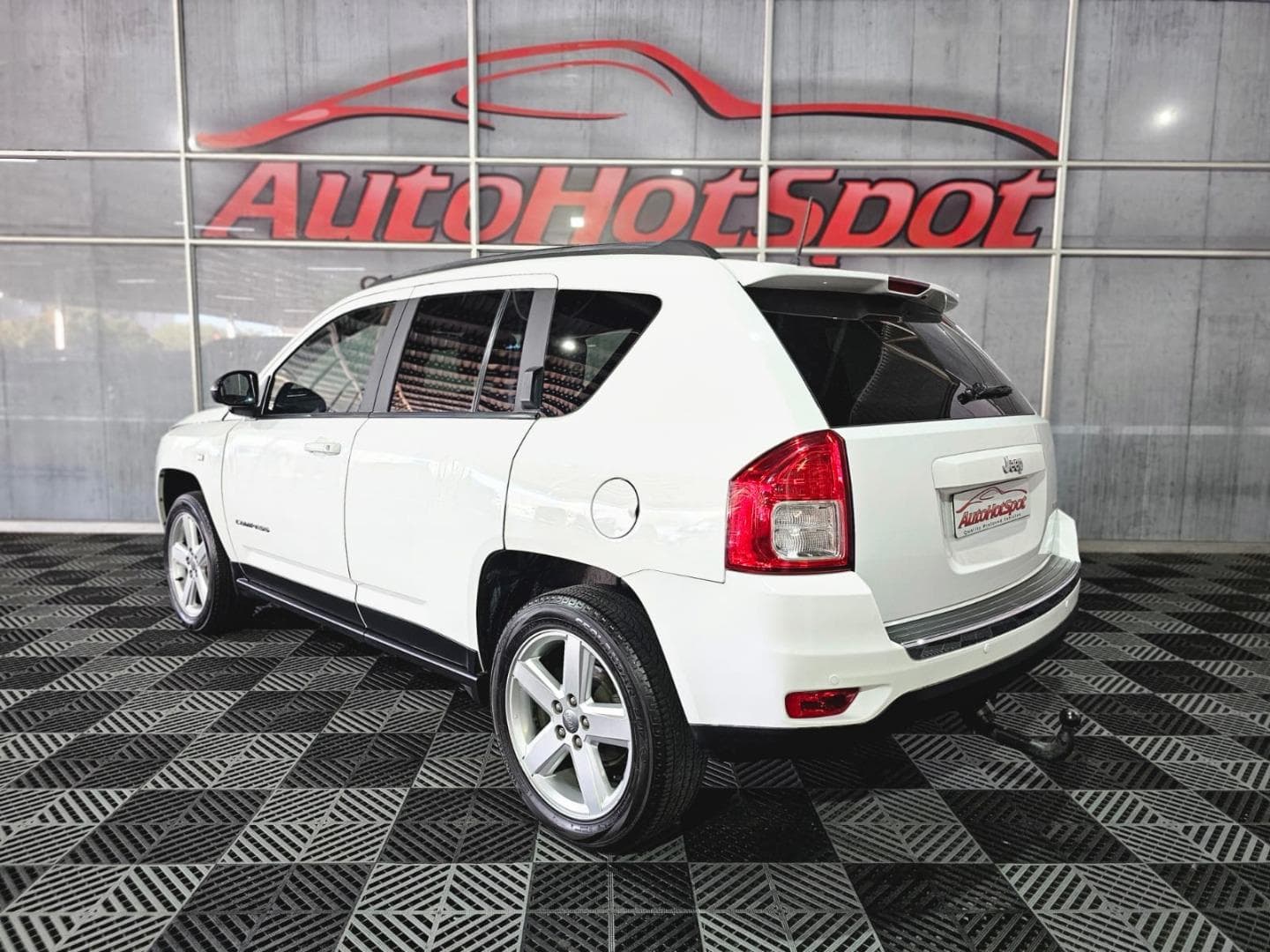 2012 Jeep Compass 2.0L Limited – photo 4