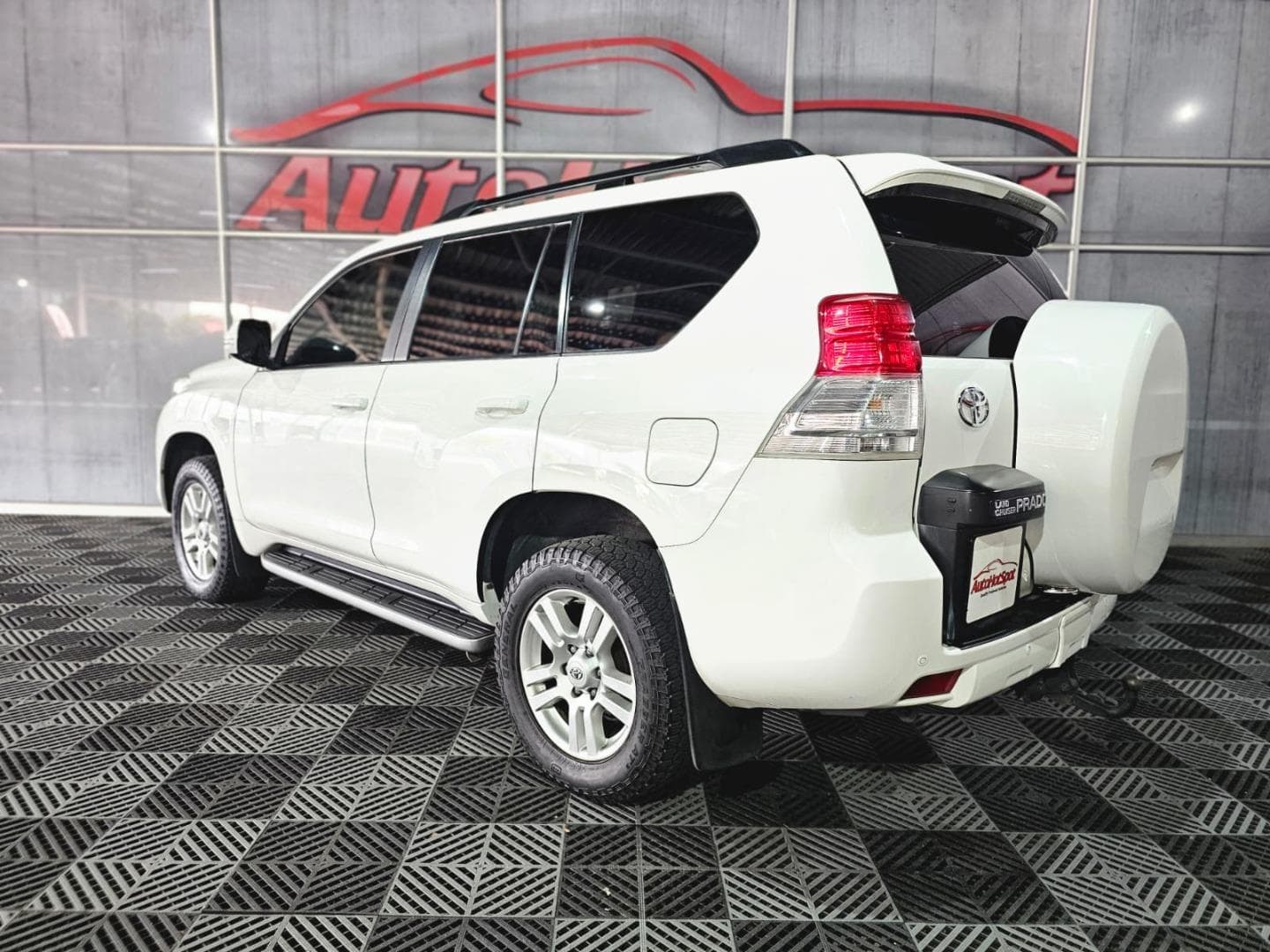2013 Toyota Land Cruiser Prado 3.0DT VX – photo 4