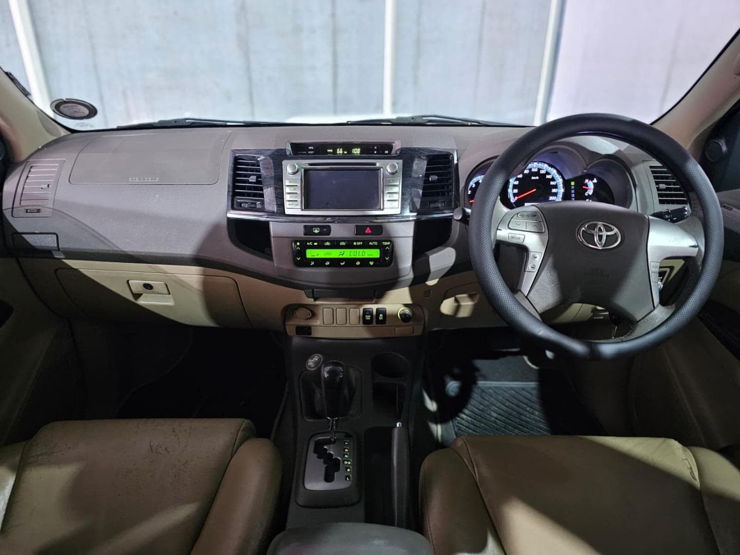 2012 Toyota Fortuner 3.0D-4D 4x4 auto – photo 6