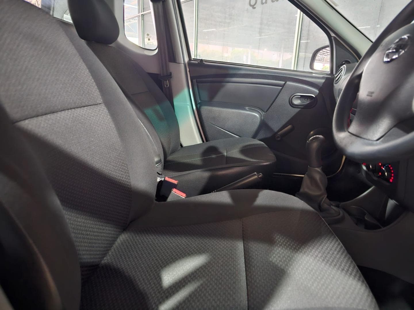 2024 Nissan NP200 1.6i (Aircon) Safety Pack – photo 5