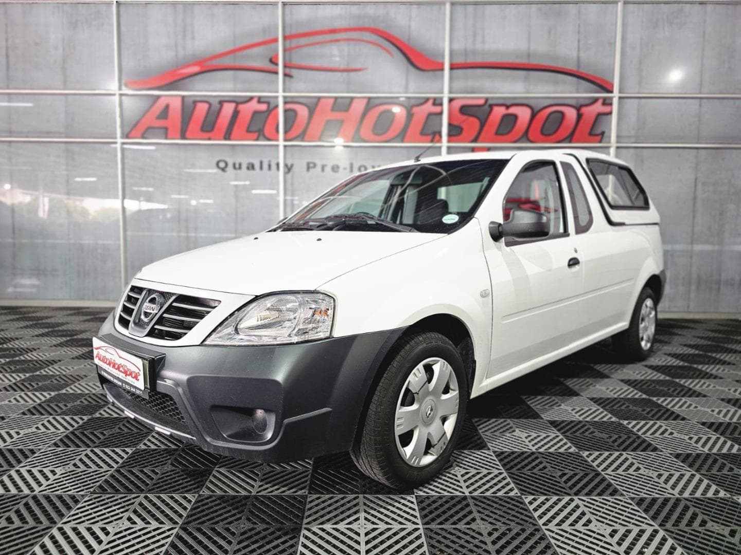 2024 Nissan NP200 1.6i (Aircon) Safety Pack