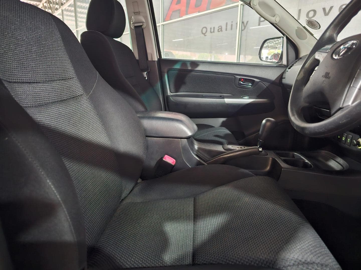 2015 Toyota Fortuner 2.5D-4D Auto – photo 7