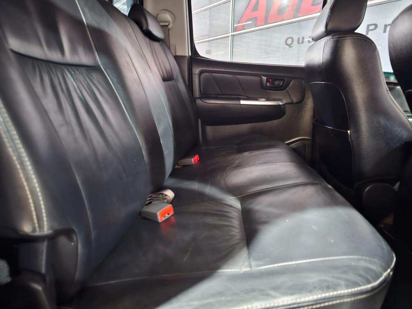 2015 Toyota Hilux 3.0D-4D Double Cab Raider Legend 45 – photo 6