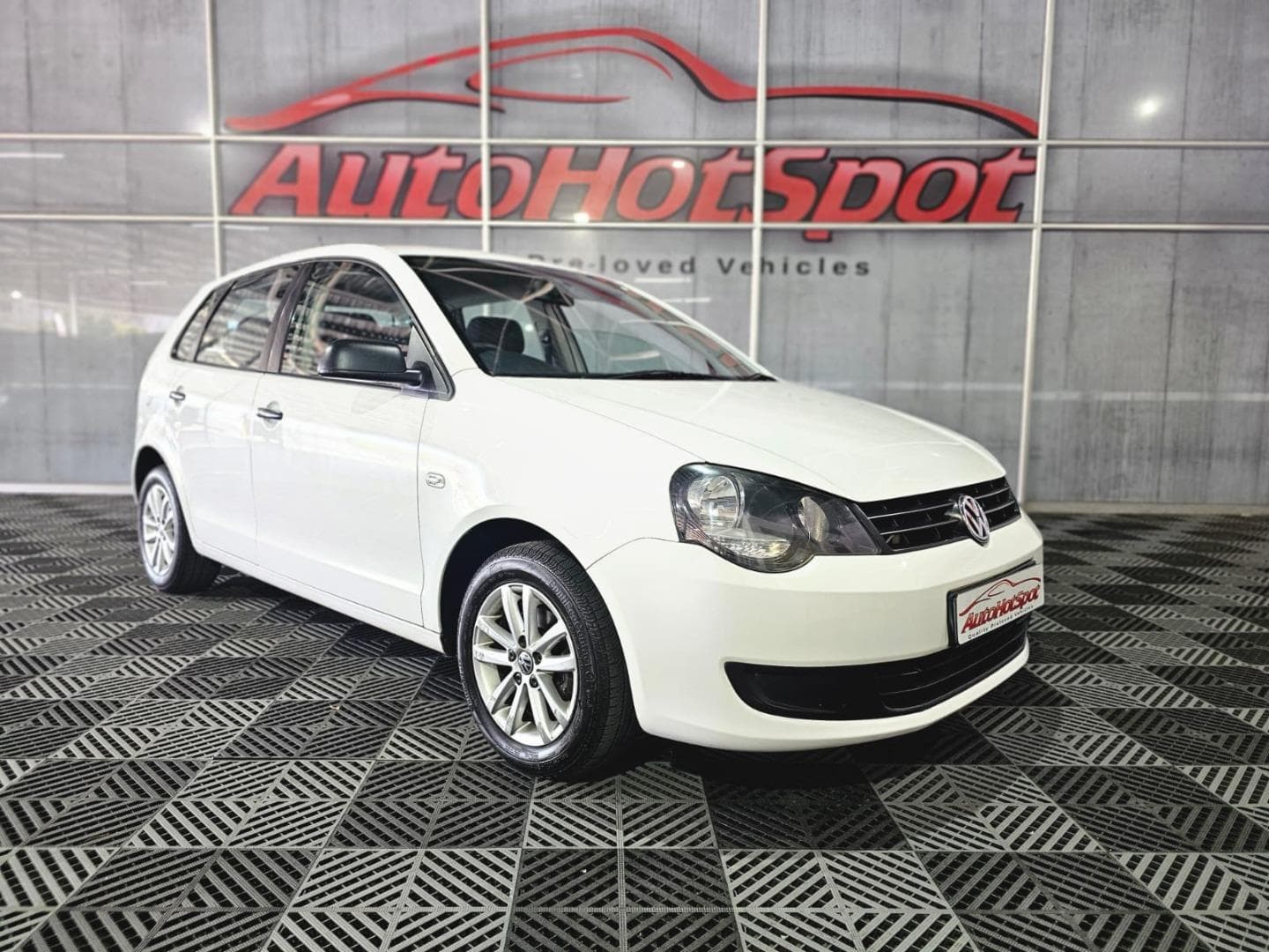 2011 Volkswagen Polo Vivo 5-Door 1.6 Trendline – photo 2