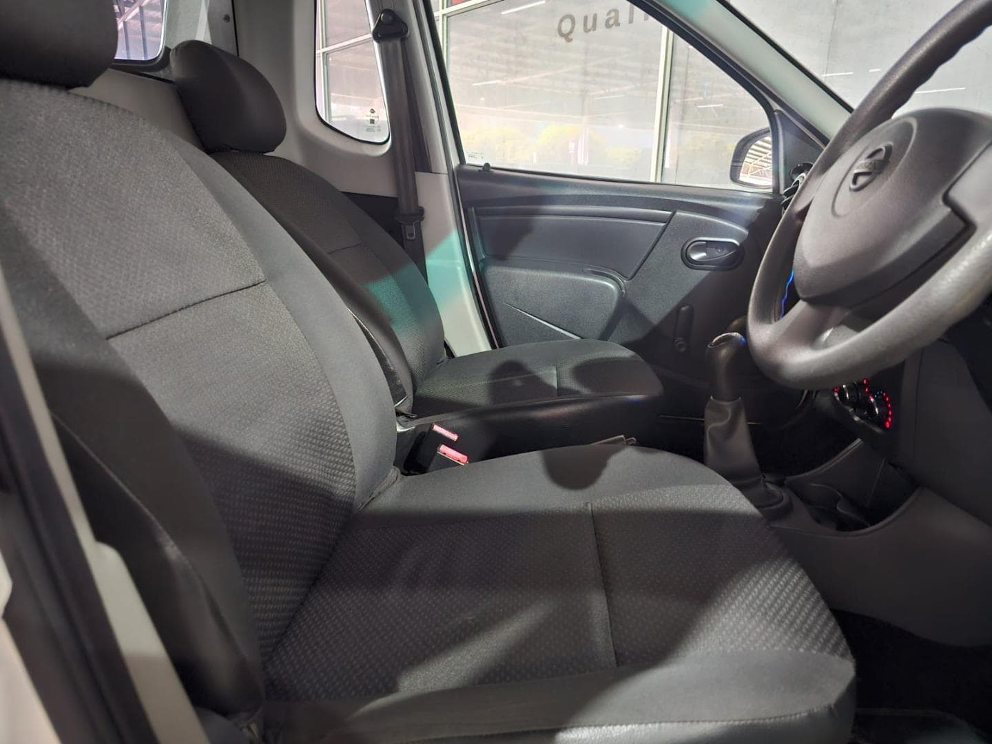 2017 Nissan NP200 1.6i (aircon) – photo 5