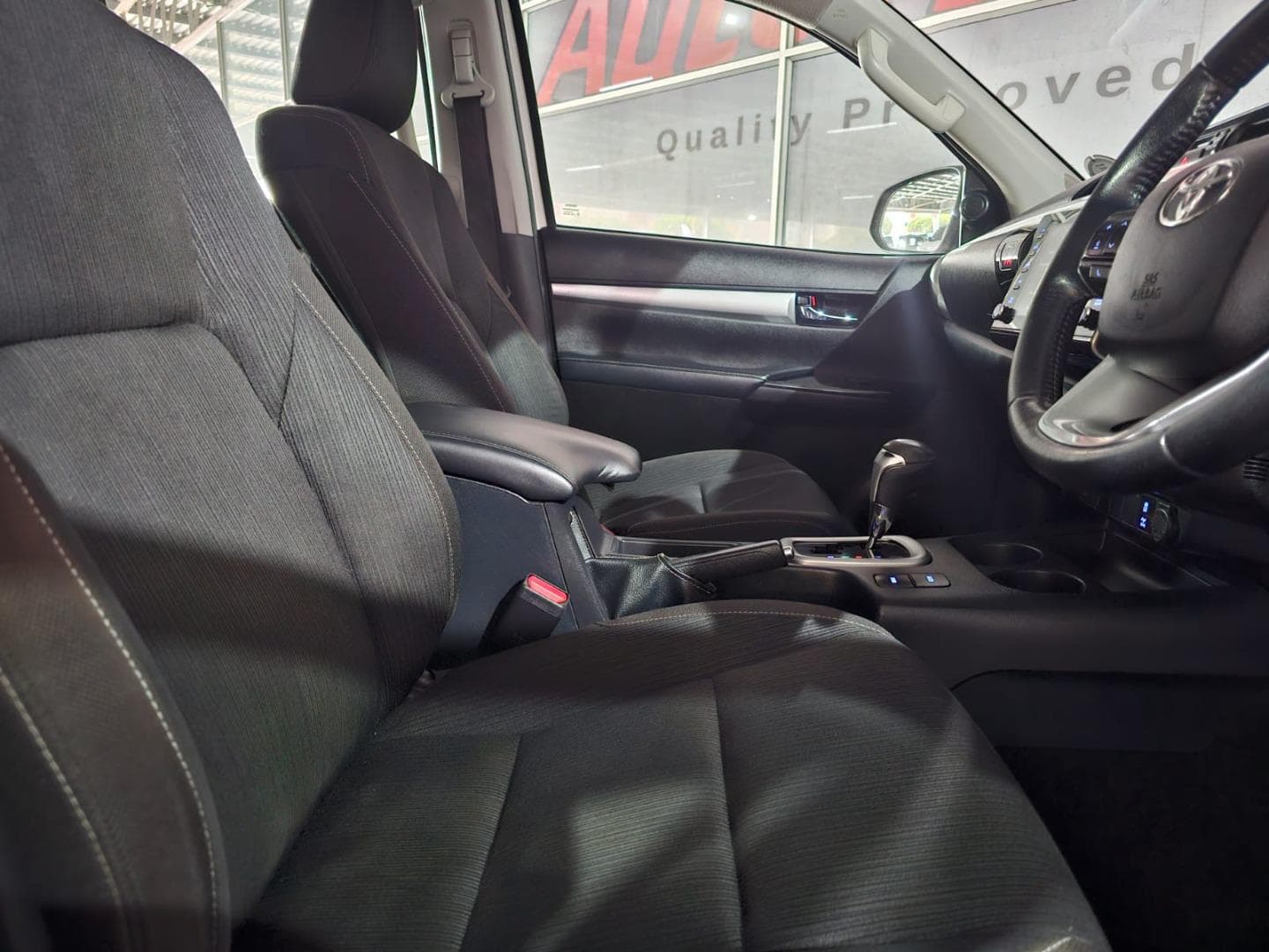 2024 Toyota Hilux 2.8GD-6 Double Cab Raider auto – photo 7
