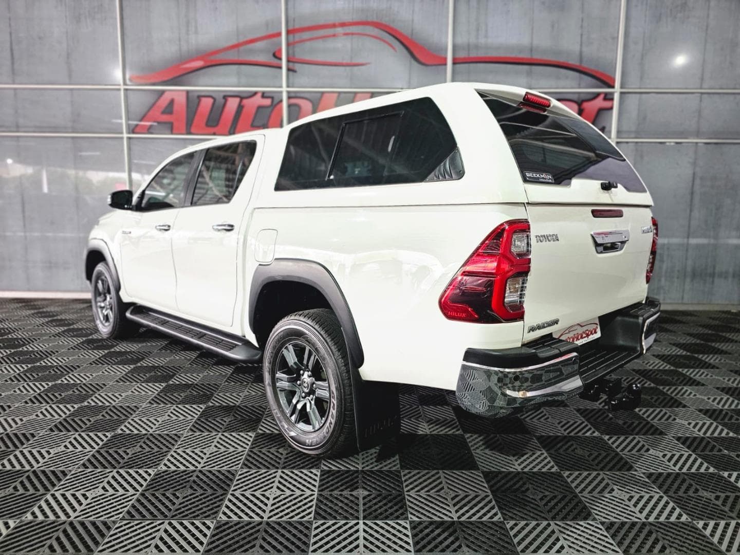 2024 Toyota Hilux 2.8GD-6 Double Cab Raider auto – photo 4
