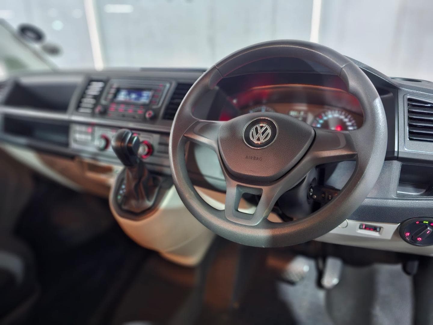 2019 Volkswagen Kombi 2.0TDI SWB Trendline Plus – photo 9