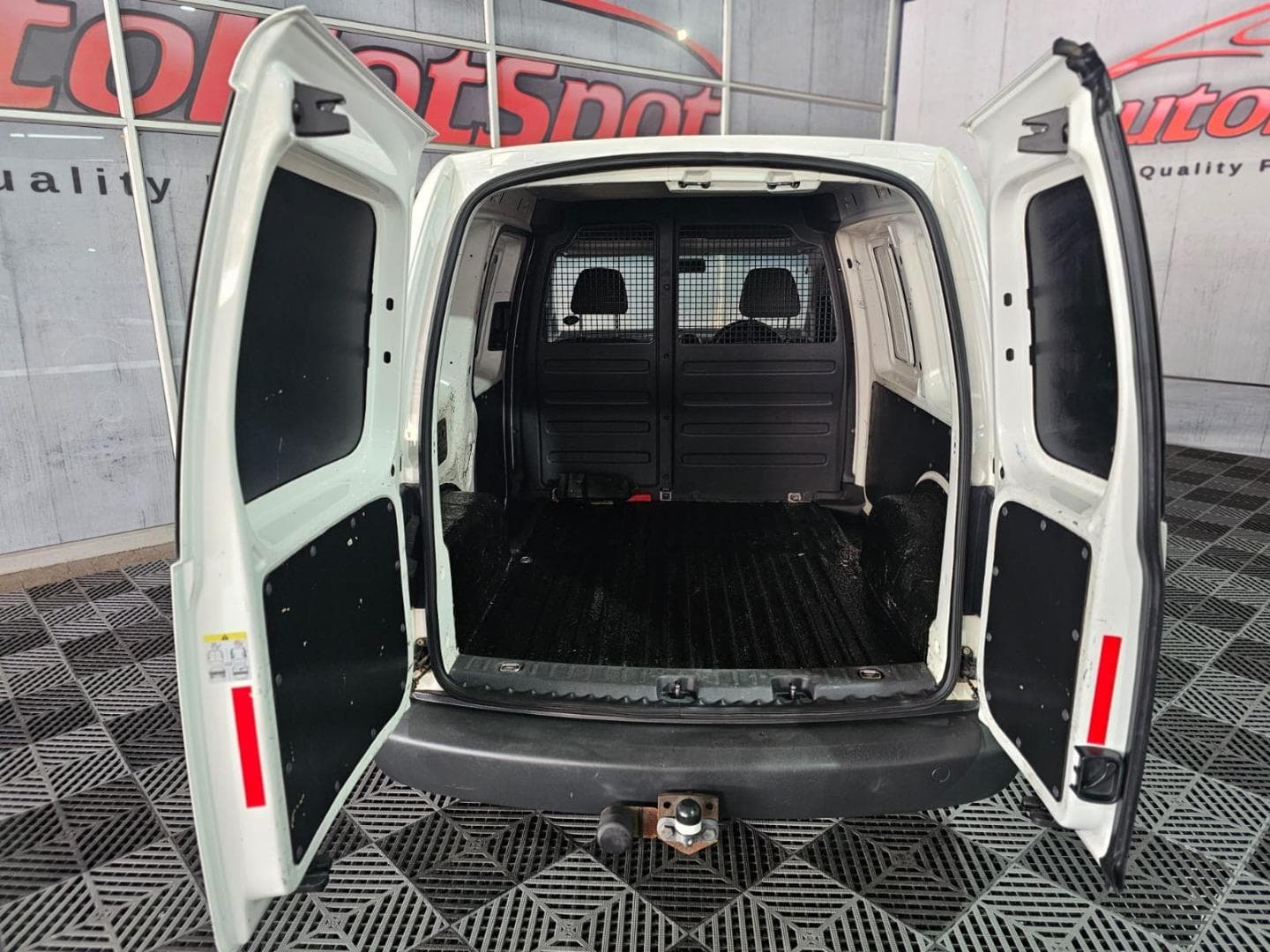 2014 Volkswagen Caddy 1.6 Panel Van – photo 5