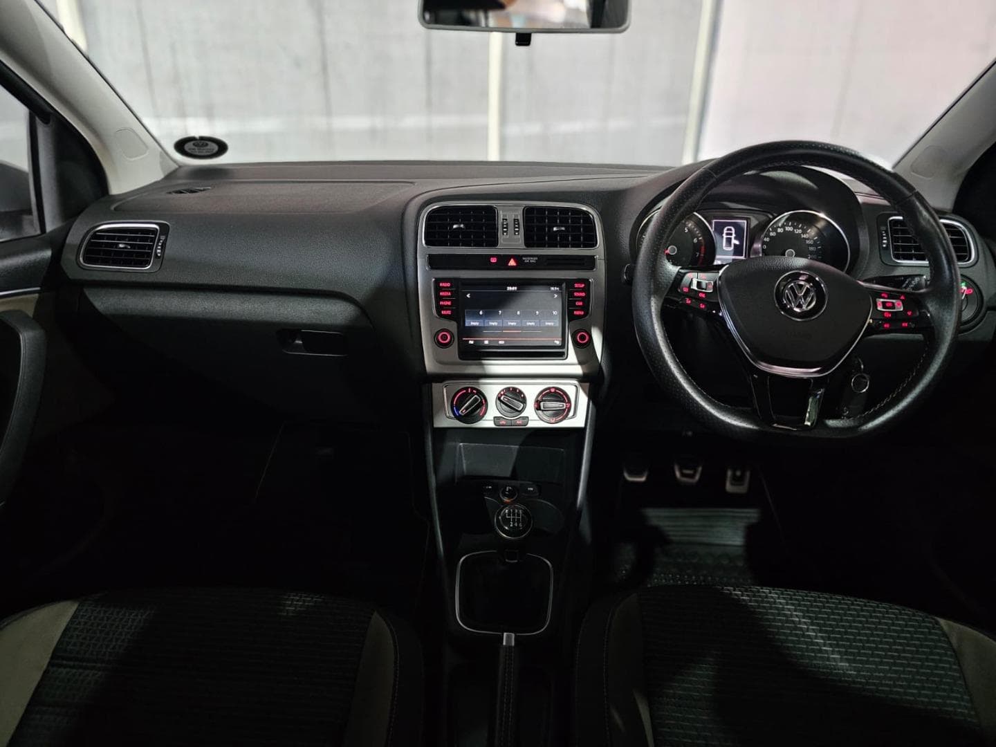 2016 Volkswagen Cross Polo 1.2TSI – photo 6