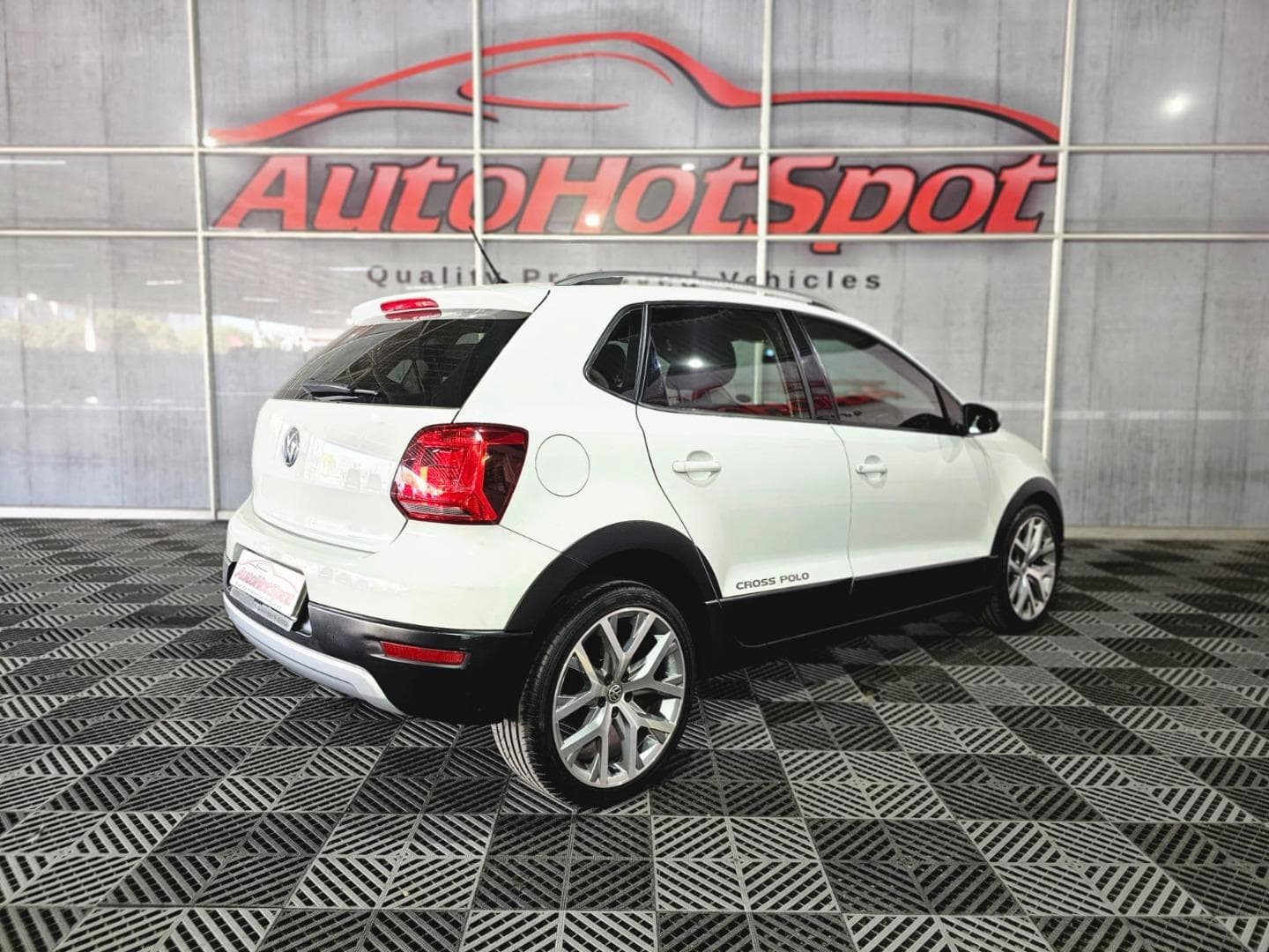 2016 Volkswagen Cross Polo 1.2TSI – photo 3