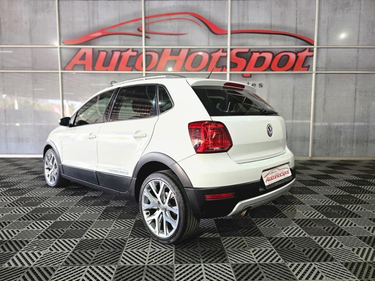 2016 Volkswagen Cross Polo 1.2TSI – photo 4