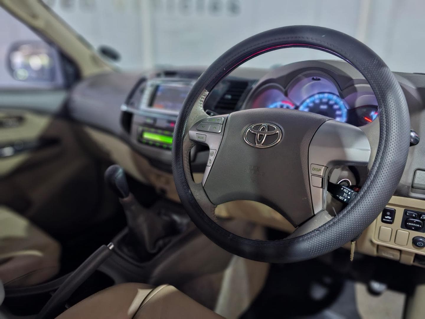 2013 Toyota Fortuner 3.0D-4D Ltd Edition – photo 8