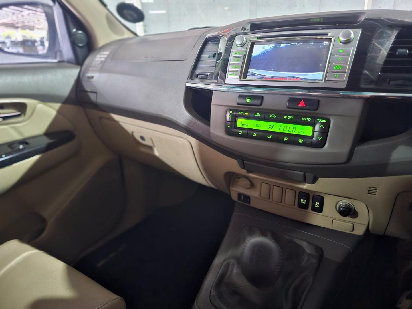 2013 Toyota Fortuner 3.0D-4D Ltd Edition – photo 11