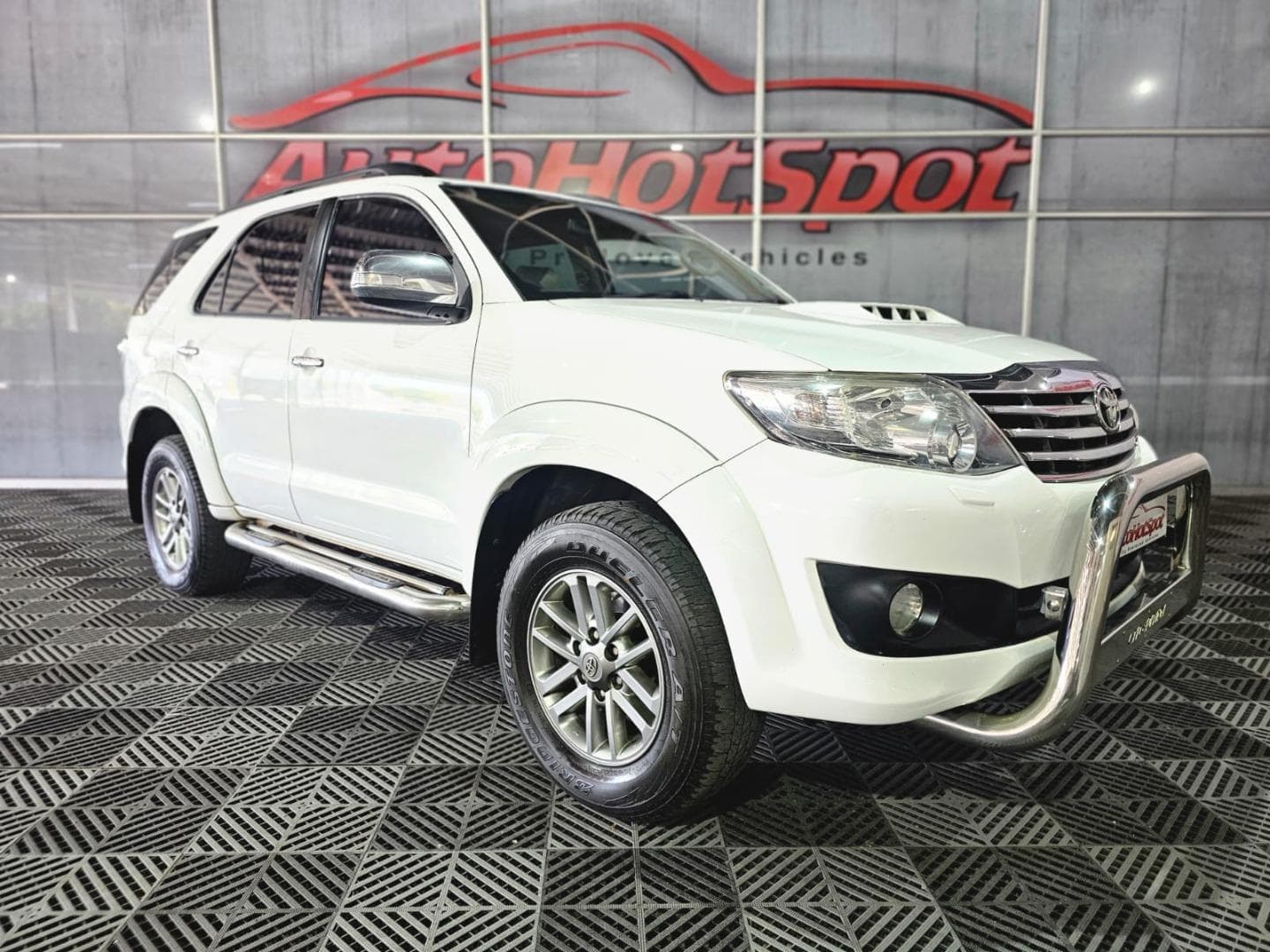 2013 Toyota Fortuner 3.0D-4D Ltd Edition – photo 2