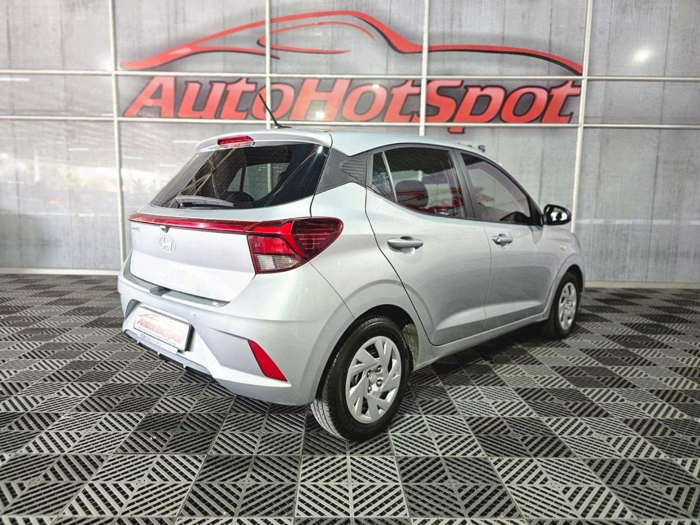 2023 Hyundai Grand i10 1.0 Motion Hatch Manual – photo 3