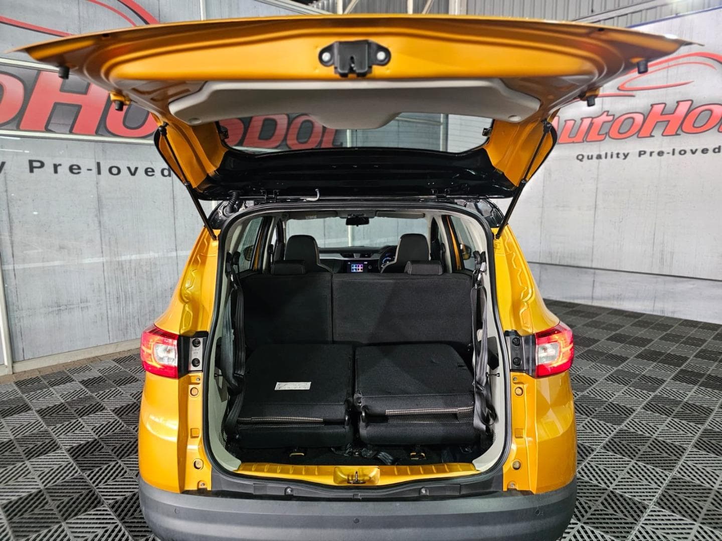 2025 Renault Triber 1.0 Intens Auto – photo 5