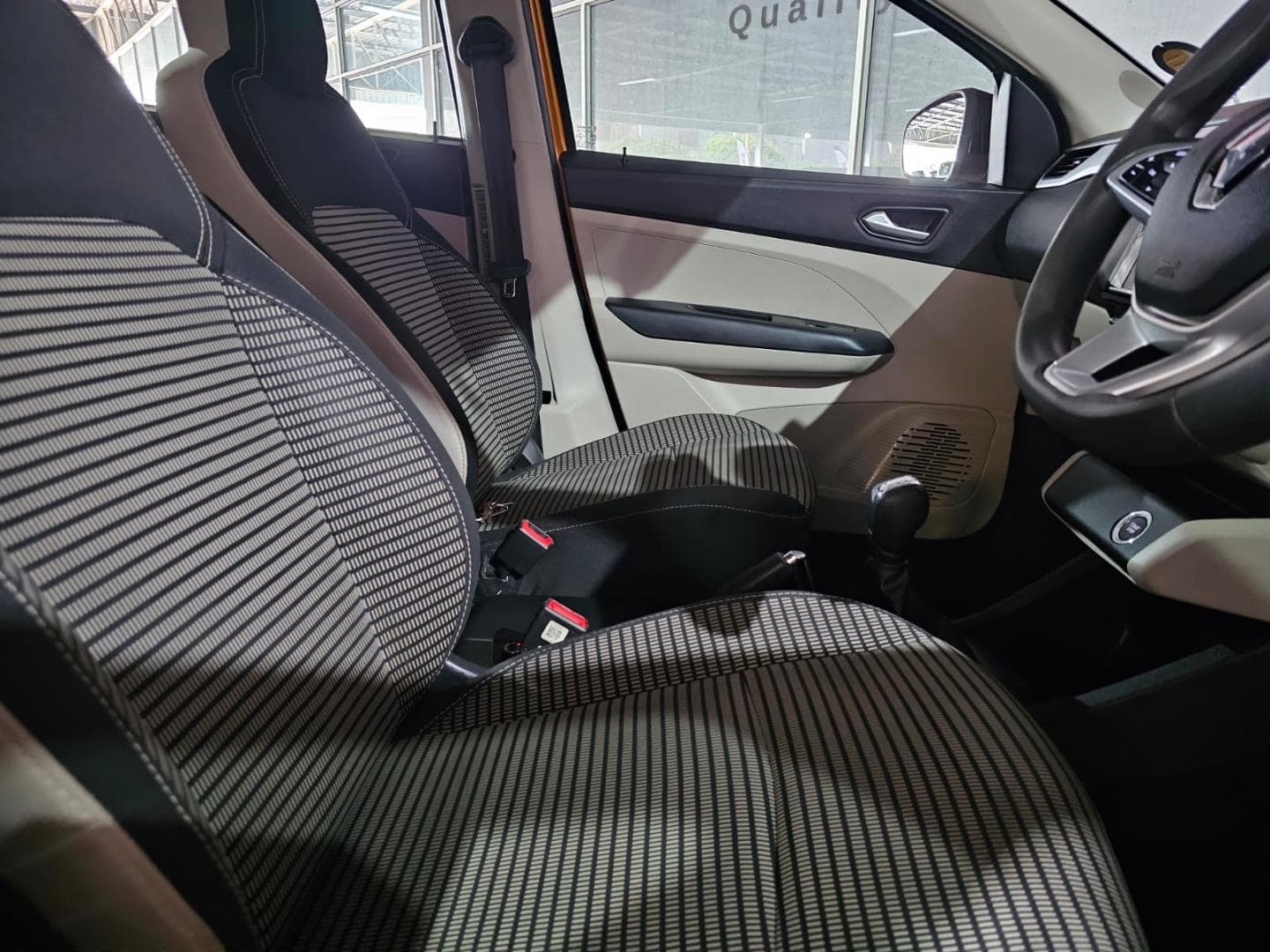 2025 Renault Triber 1.0 Intens Auto – photo 9