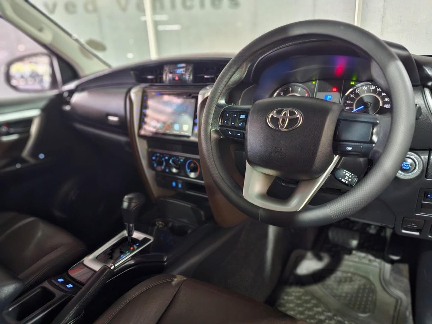 2017 Toyota Fortuner 2.4GD-6 Auto – photo 10