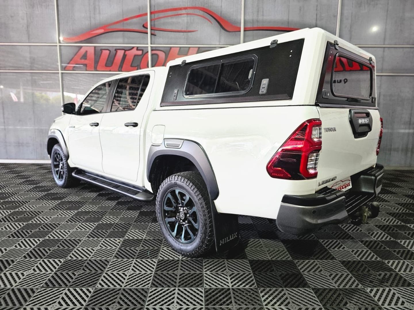 2021 Toyota Hilux 2.8GD-6 Double Cab Legend Auto – photo 4