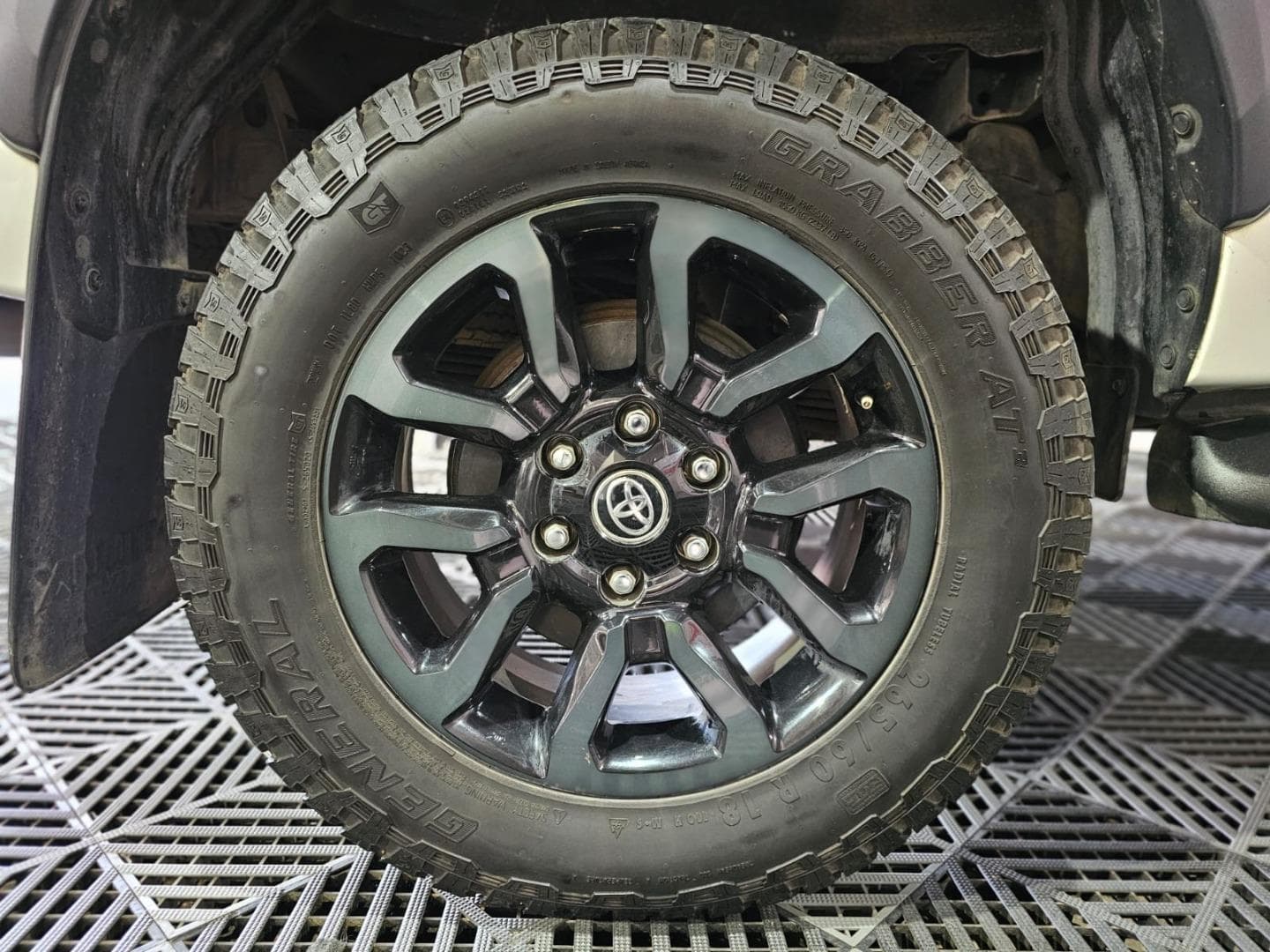 2021 Toyota Hilux 2.8GD-6 Double Cab Legend Auto – photo 5