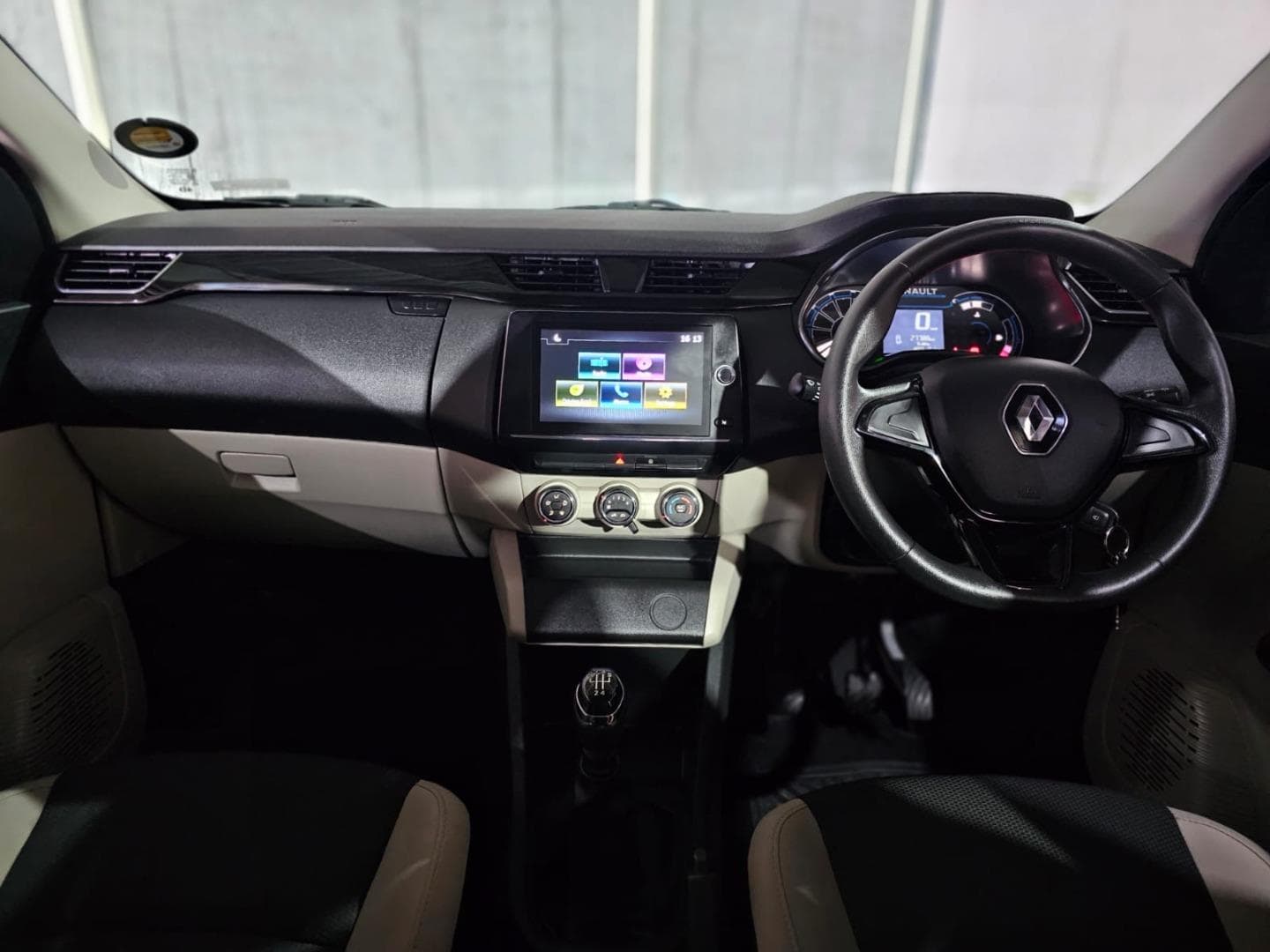 2020 Renault Triber 1.0 Dynamique – photo 7