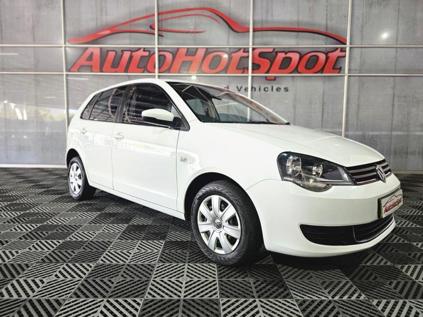 2015 Volkswagen Polo Vivo Hatch 1.4 Trendline – photo 2