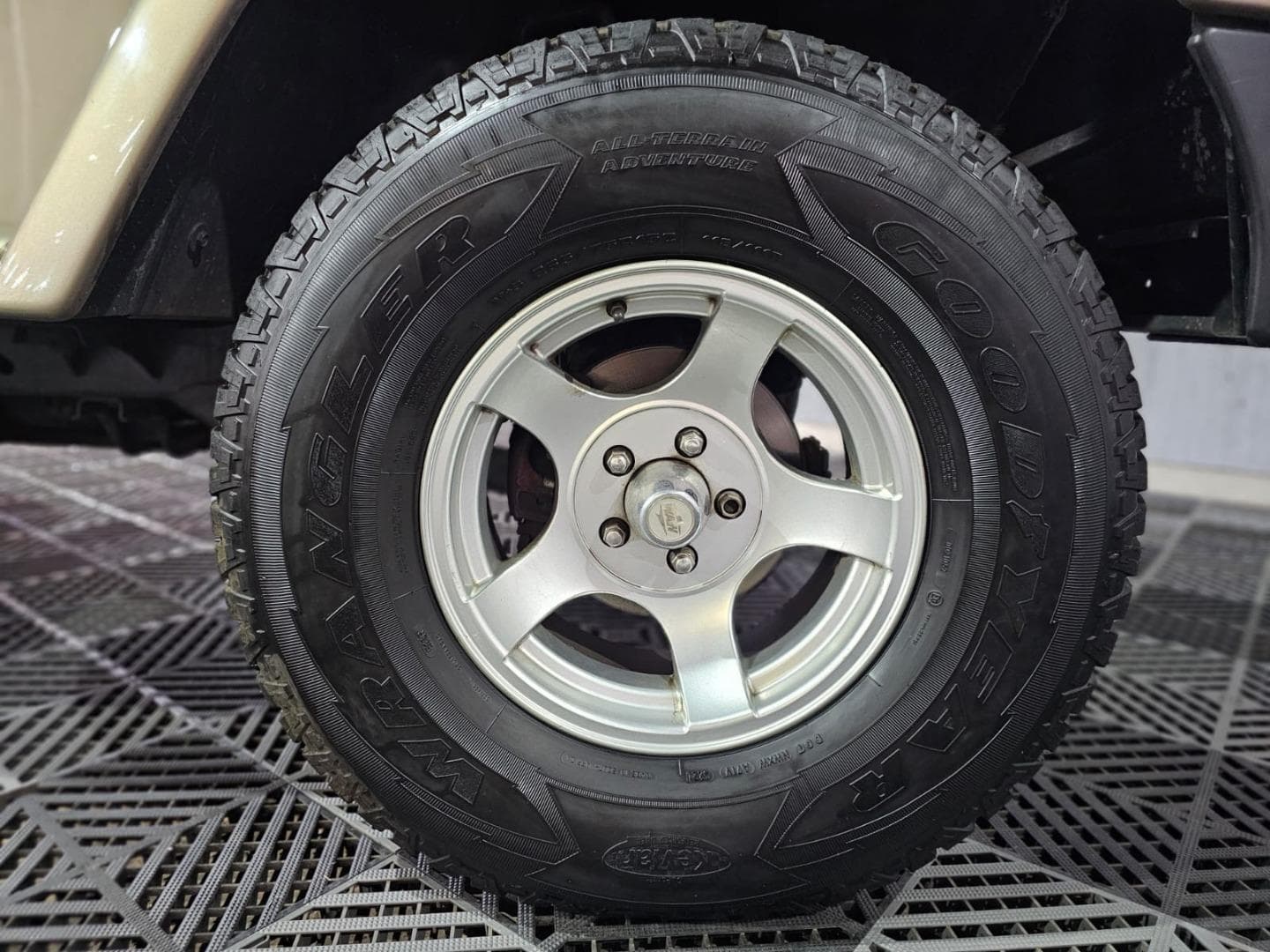 2002 Jeep Wrangler 4.0L Sahara Auto – photo 5