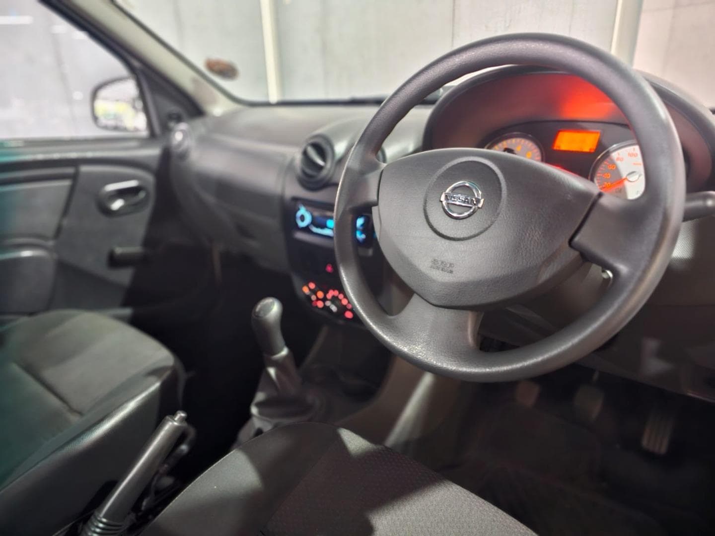 2022 Nissan NP200 1.6i (Aircon) Safety Pack – photo 6