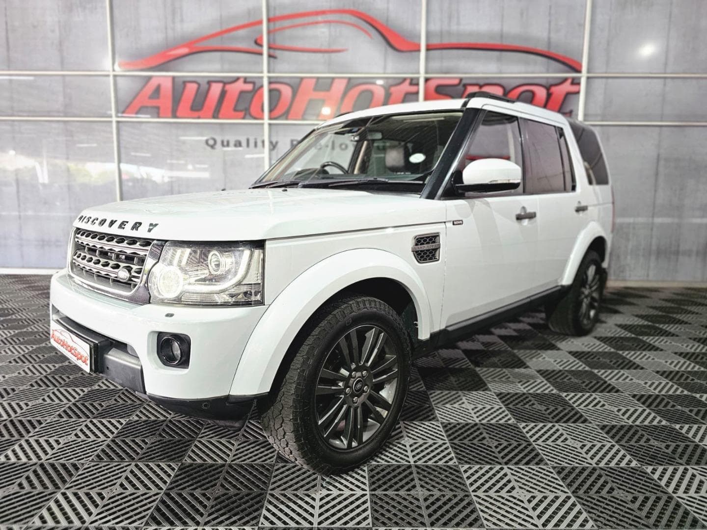 2017 Land Rover Discovery 4 SDV6 Graphite