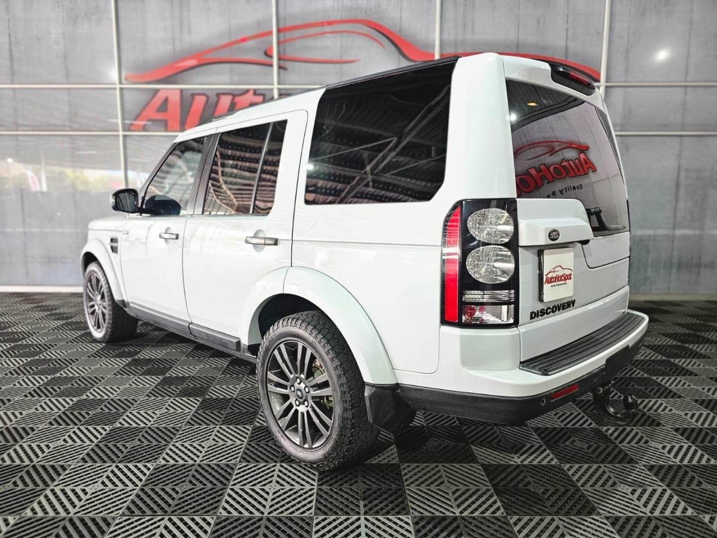 2017 Land Rover Discovery 4 SDV6 Graphite – photo 4