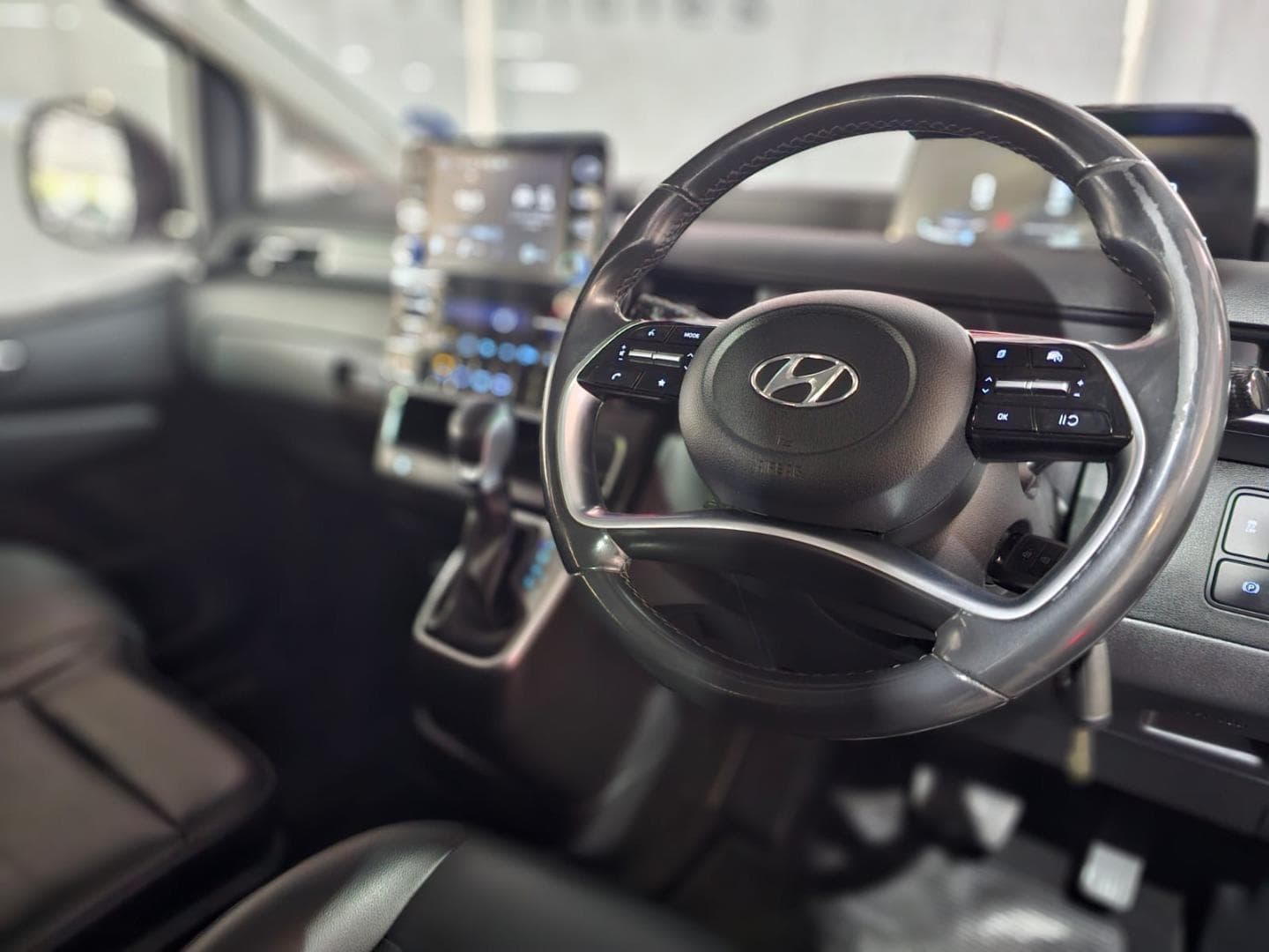 2021 Hyundai Staria 2.2D Executive 9-Seater – photo 9