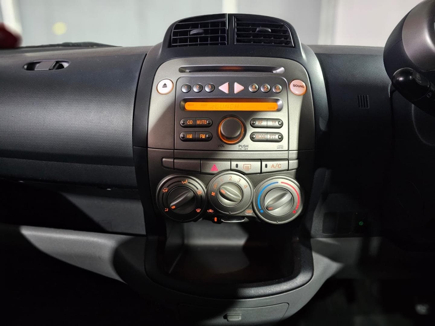 2010 Daihatsu Sirion 1.3 – photo 7
