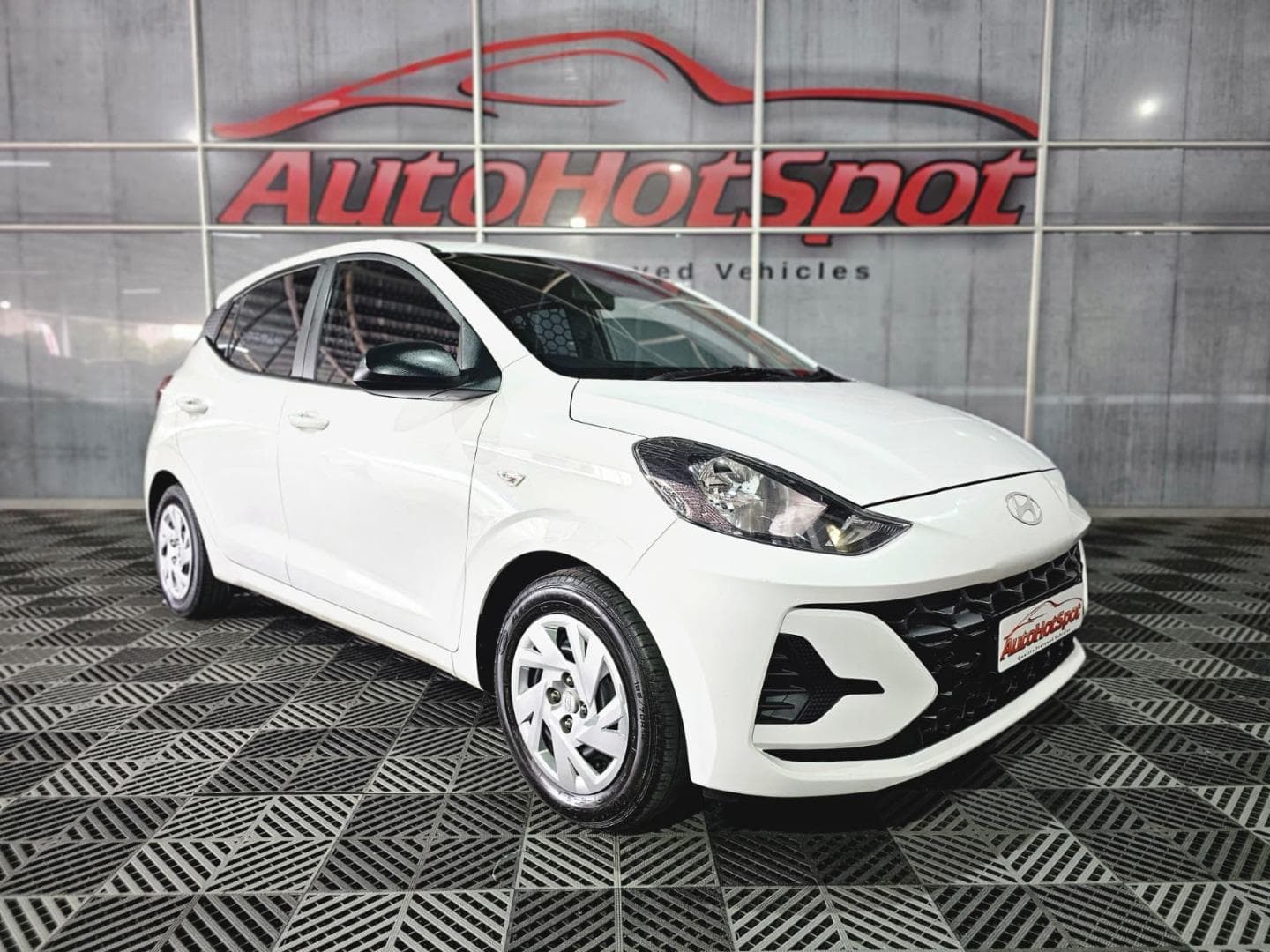 2023 Hyundai Grand i10 1.0 Motion Cargo Panel Van – photo 2