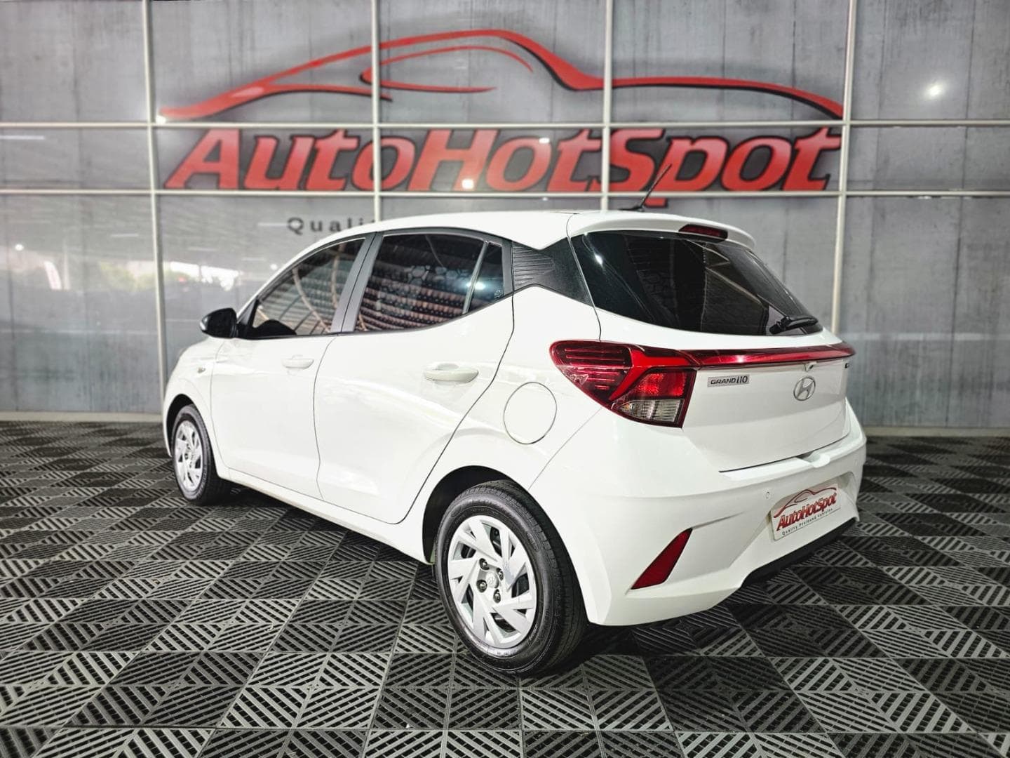 2023 Hyundai Grand i10 1.0 Motion Cargo Panel Van – photo 4