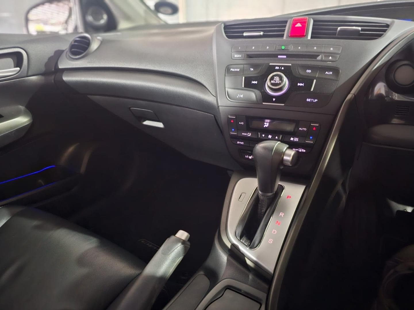 2014 Honda Civic Hatch 1.8 Executive Auto – photo 14