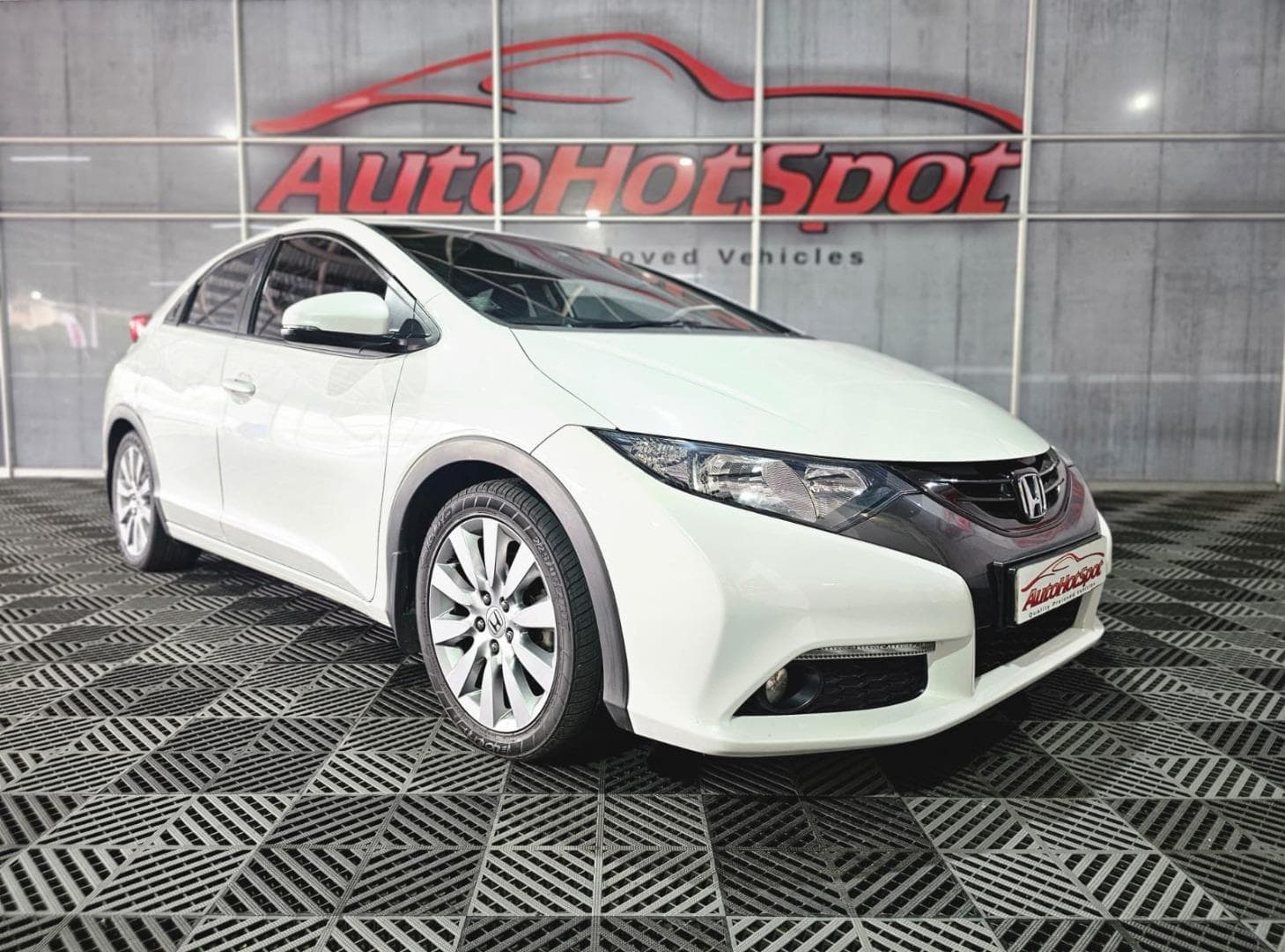 2014 Honda Civic Hatch 1.8 Executive Auto – photo 2